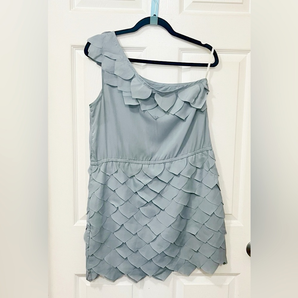 ModCloth Grey Leaf Dress Size Medium - Picture 3 of 4
